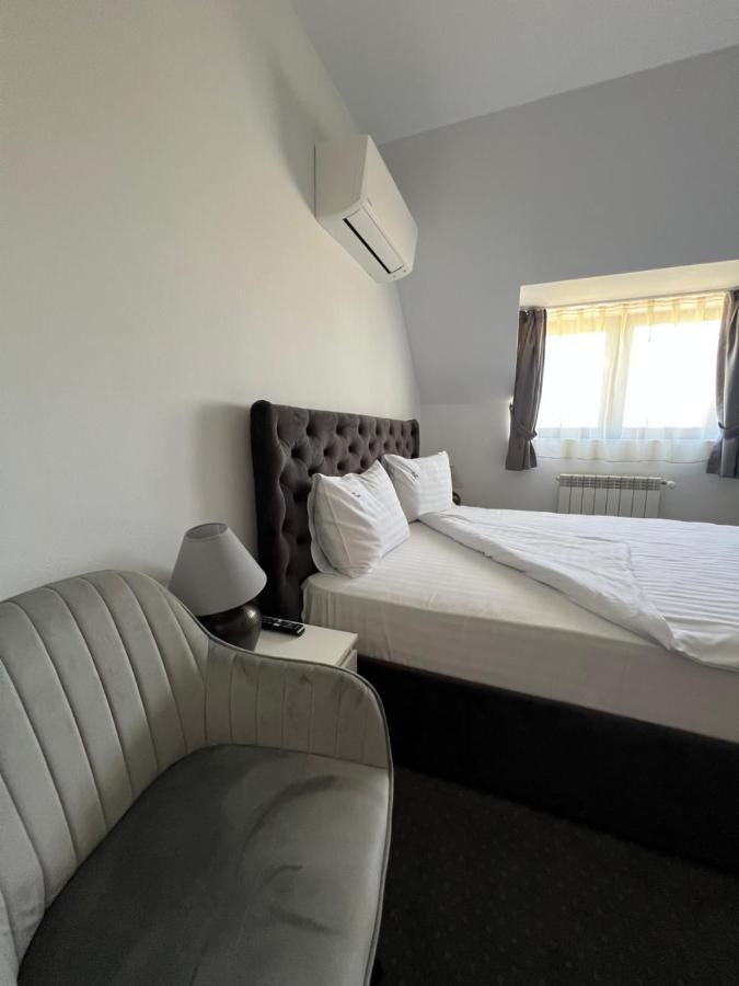 Casa Mignon Hotel Oradea Eksteriør billede