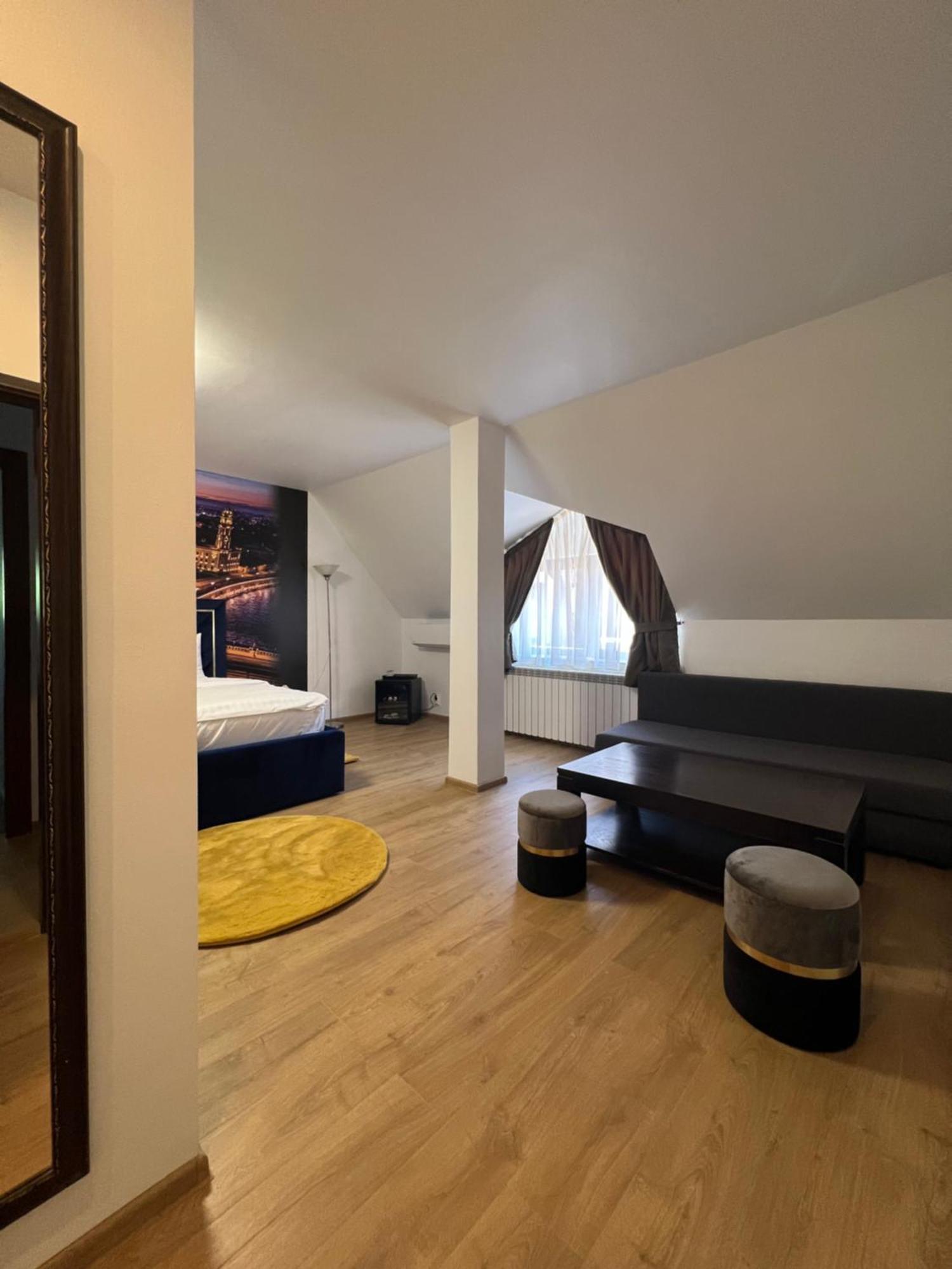 Casa Mignon Hotel Oradea Eksteriør billede