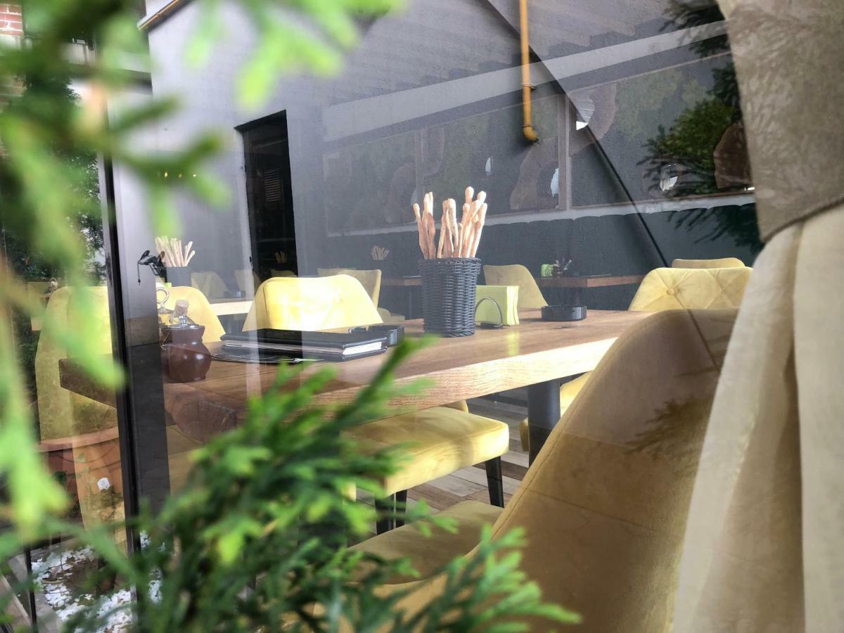 Casa Mignon Hotel Oradea Eksteriør billede